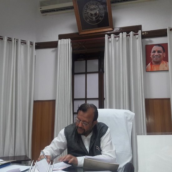 बीजेपी के सरेश खन्ना ने भी अपना विजयी रथ जारी रखा है। वह शाहजहांपुर से लगातार 9वीं बार जीते हैं। 1989 से ही सुरेश खन्ना इस सीट से विधायक बनते चले आ रहे हैं। 