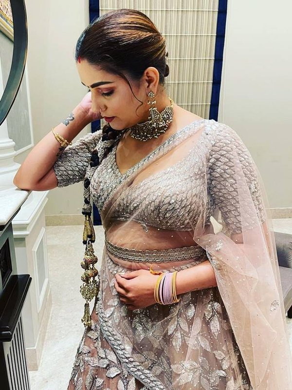 sapna lehanga style