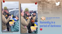 यूक्रेन नागरिकों ने रूसी सैनिक को पकड़ा, सरेंडर करने पर खिलाई पेस्‍ट्री, पिलाई ड्रिंक, मां से फोन भी बात कराई, देखें Viral Video