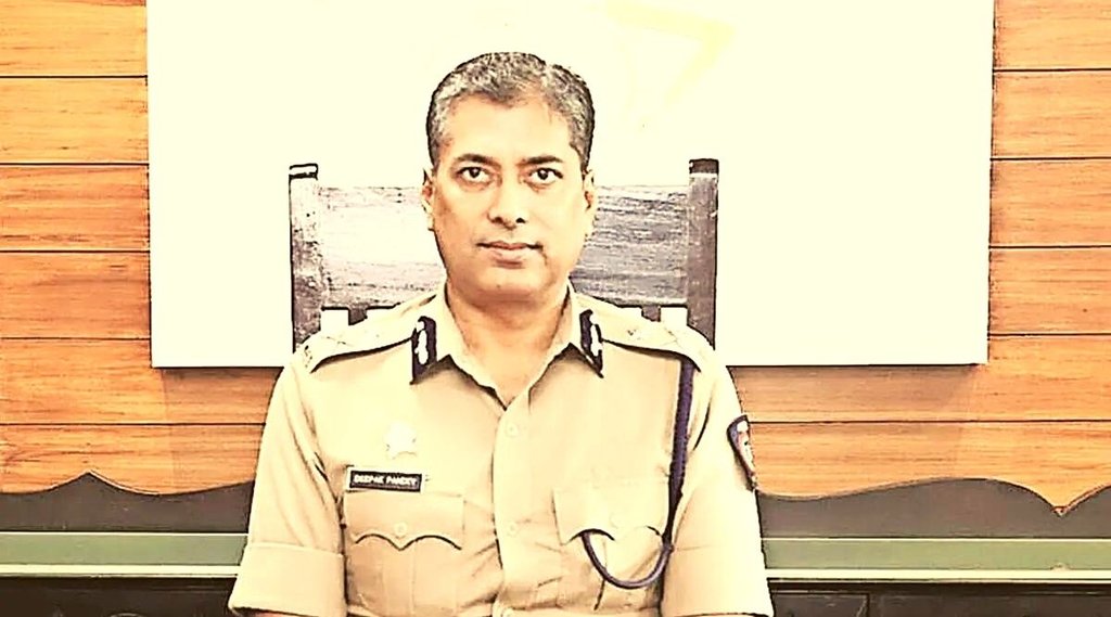 Deepak Pandey,Nasik