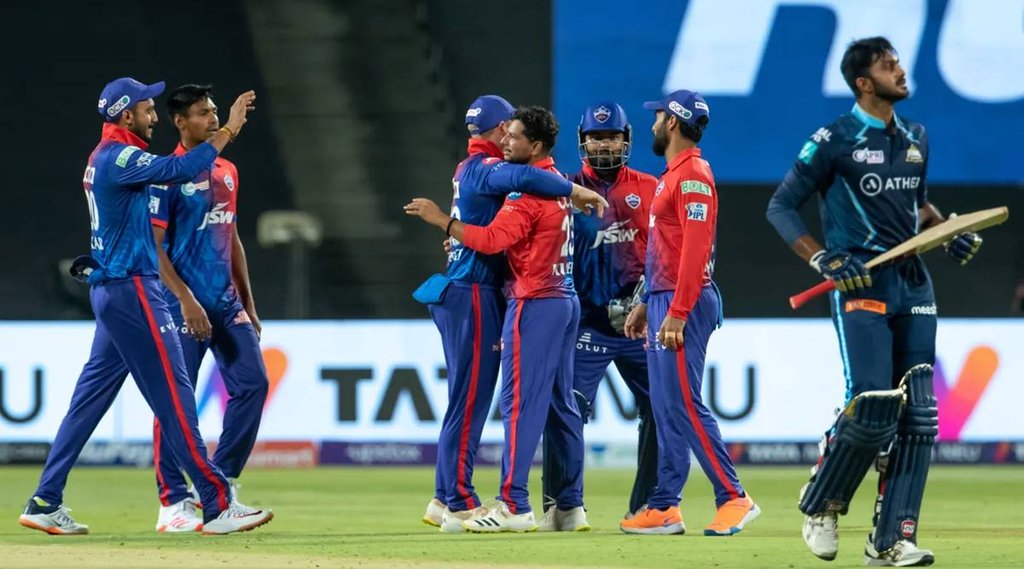 IPL 2022 GT vs DC Vijay Shankar Kuldeep Yadav Gujarat Titans Delhi Capitals Watch Video