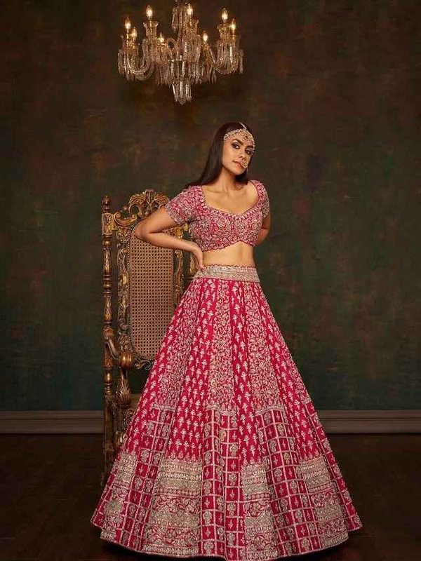 MRUNAL THAKUR - ETHENIC LOOKS FOR WEDDING SEASON_11zon