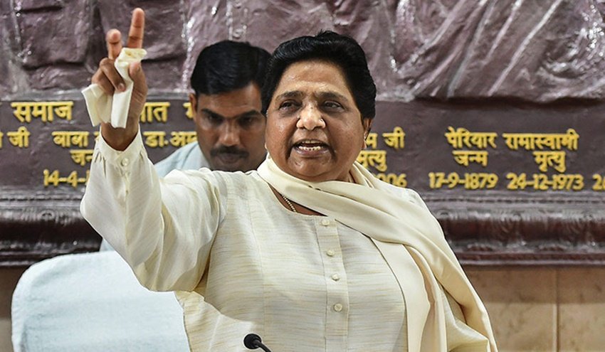 बसपा चीफ मायावती भी अविवाहित हैं। वह सबसे ताकतवर लोगों की लिस्ट में 95वें पायदान पर हैं। (Photos: PTI)
