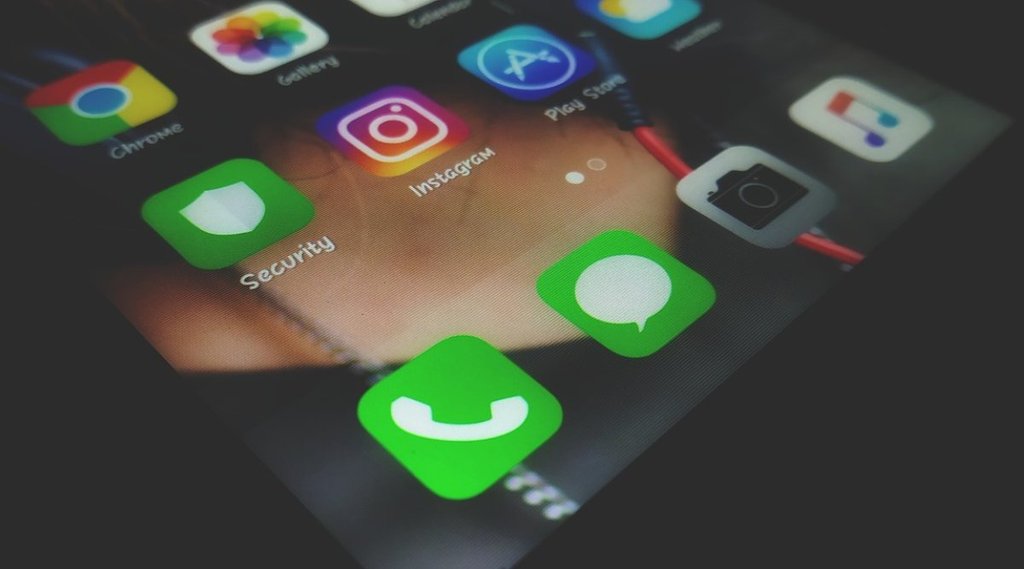 Mumbai, Mumbai police, Triple Talaq case, Instagram account, Fake social media profiles