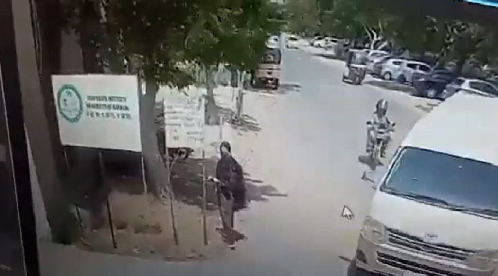 Pakistan, Karachi Blast, Blast video, Woman blew herself, Chinese citizens, Pak PM
