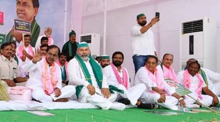 Rakesh Tikait| Akhilesh Rakesh Tikait Photo|