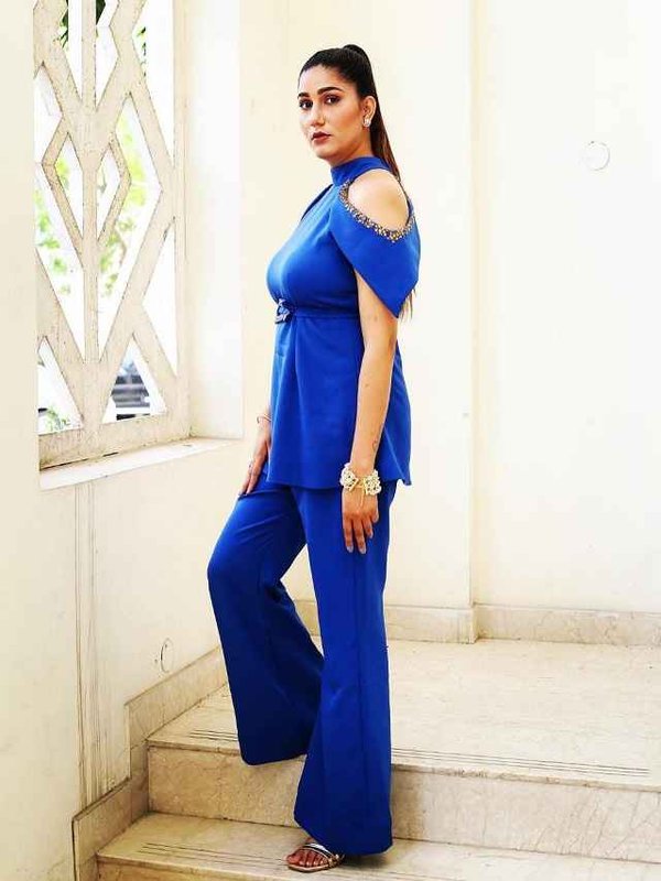 SAPNA CHOUDHARY IN BLUE CO-ARD SET_11zon