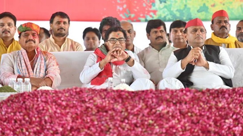शिवपाल यादव ने सपा से अलग हो कर अपनी अलग पार्टी बना ली थी। 2019 में रामगोपाल यादव ने उन्हें चैलेंज किया था कि शिवपाल यादव फिरोजाबाद से लोकसभा का चुनाव लड़ लें, जमानत जब्त हो जाएगी।