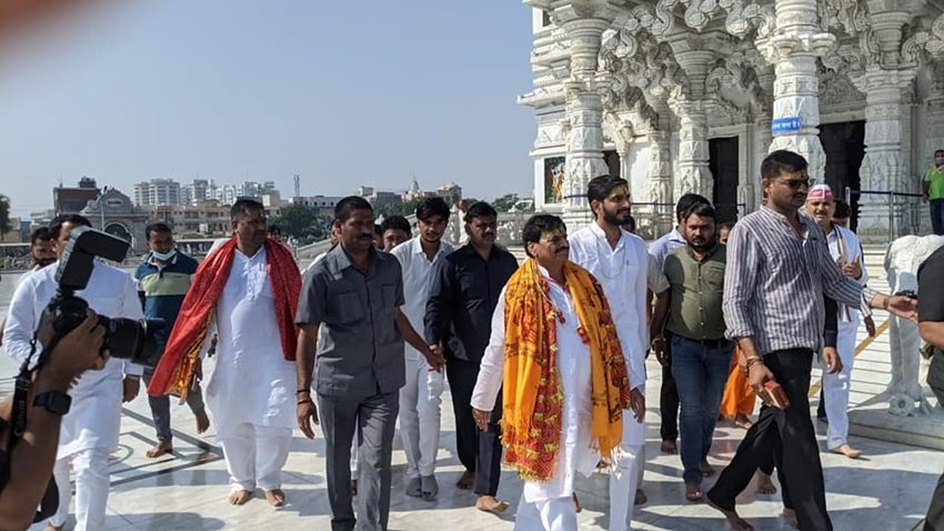 शिवपाल यादव ने 2022 यूपी विधानसभा चुनाव के दौरान जो हलफनामा दिया उसमें बताया कि उनके पास कुल करीब संपत्ति 12 करोड़ रुपये की है। (Photo: Shivpal Yadav Facebook)