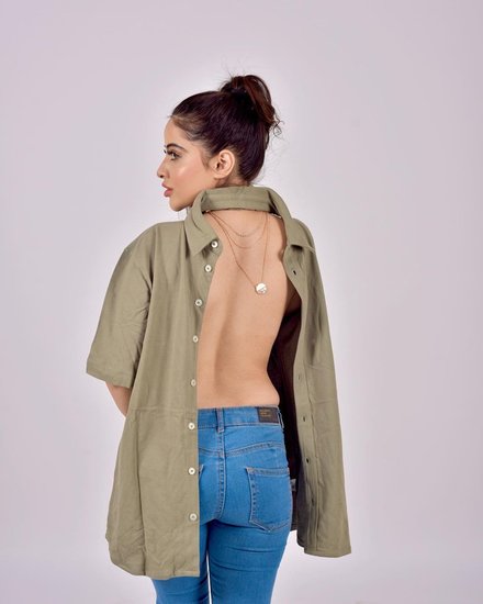 उर्फी साफ कहती हैं कि उन्हें नसीहत देने वाले अपनी सोच को साफ करें। 