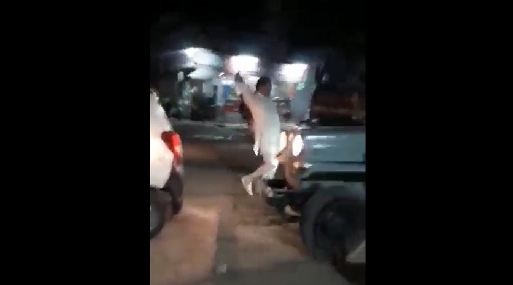 Rajasthan, Ashok Royal, Angry Congress leader, Beat the young man, Car scratched, Viral video, Ashok Gehlot