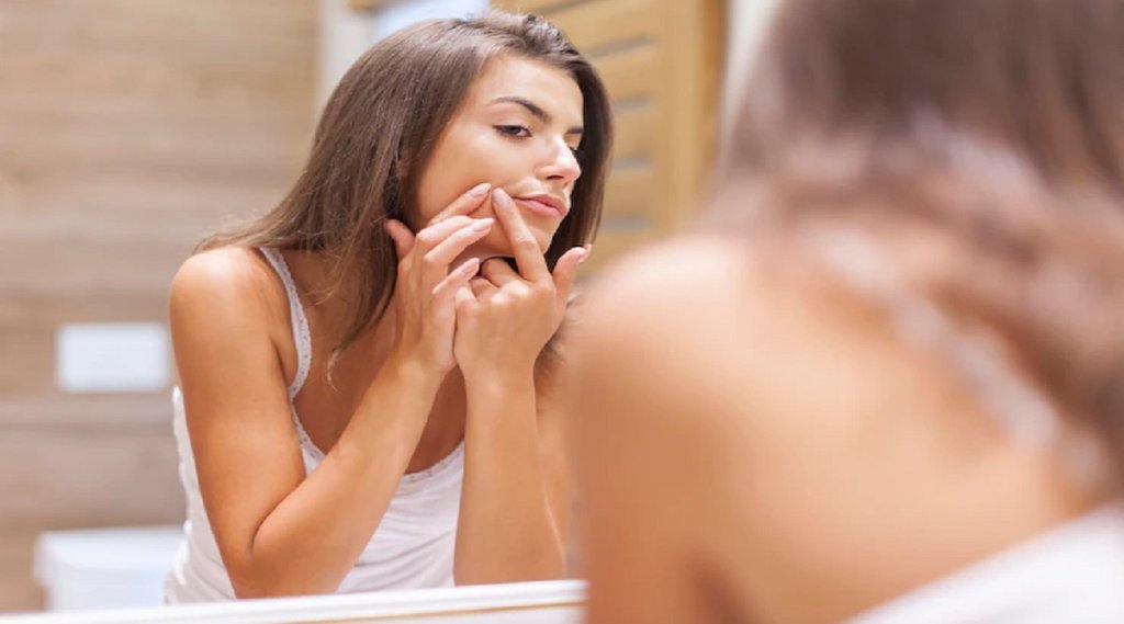 Blackheads Cure, skin care, skin care tips,coconut oil and baking powder mask