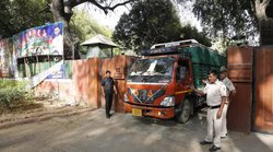 केंद्रीय मंत्रियों को कैसे अलॉट किए जाते हैं बंगले, क्‍या है इन्‍हें खाली कराने की पॉलिसी, जानें