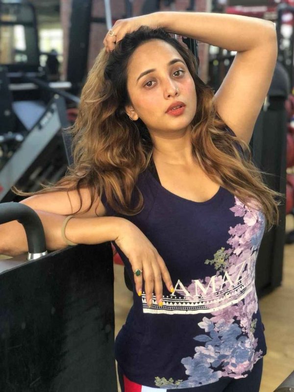 cropped-RANI-CHATTERJEE-LOOKING-BEAUTIFUL-IN-NO-MAKEUP-LOOK_11zon-1.jpeg