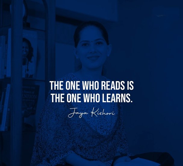 जो पढ़ता है वही सीखता है। (All Photos: Jaya Kishori Instagram)