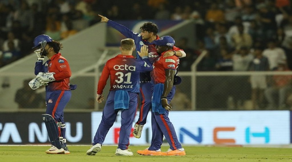 कोलकाता के खिलाफ विकेट लेने के बाद जश्न मनाते कुलदीप यादव। (फोटो- एएनआई)