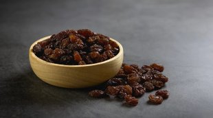 Women Health, pregnancy cure, Raisins benefits during pregnancy