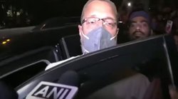 Jahangirpuri: ओवैसी को पुलिस ने रोका, मंदिर समिति ने हटाना शुरू किया अवैध निर्माण, अमित शाह से मिले बीजेपी नेता, पढ़ें लेटेस्‍ट अपडेट