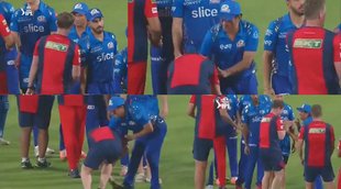 sachin tendulkar jonty rhodes Feet Touches Watch Video1