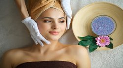 Skin Care: चेहरे पर चमक लाना चाहती हैं तो इन 6 स्किन केयर रूल्स को अपनाएं