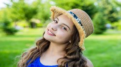 Hair Care Tips: तेज गर्मी से बाल हो रहे हैं डैमेज तो इन 5 आसान टिप्स की मदद से करें देखभाल