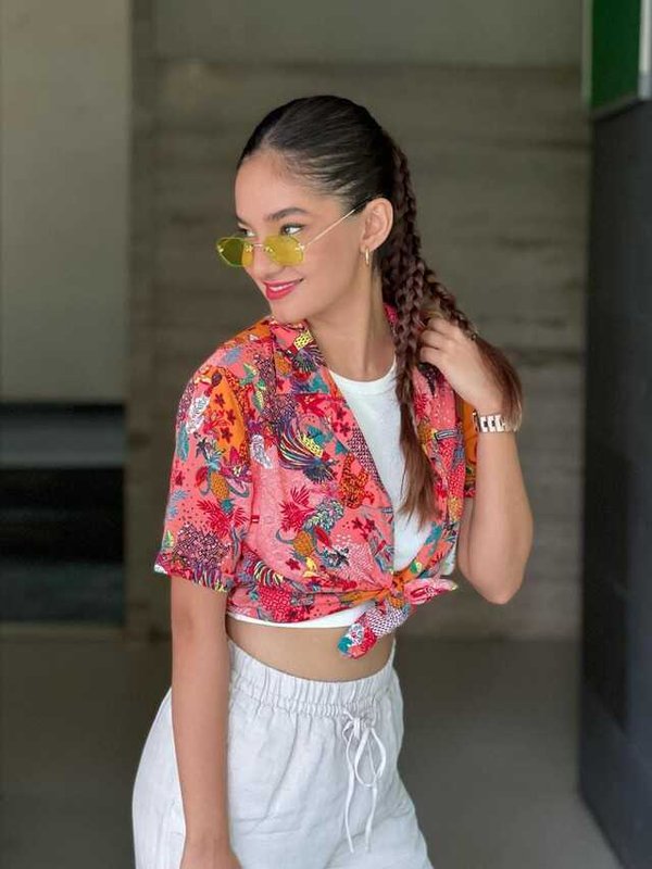 AUNSHKA SEN IN CASUAL SUMMER LOOK