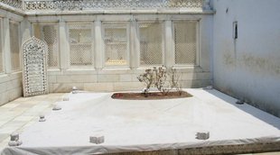 Archaeological Survey of India, Aurangzeb’s tomb