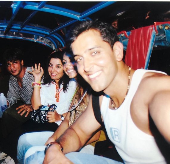 रितिक रोशन, गौरी खान, फराह खान और शाहरुख खान। (All Photos: Farah Khan Instagram)