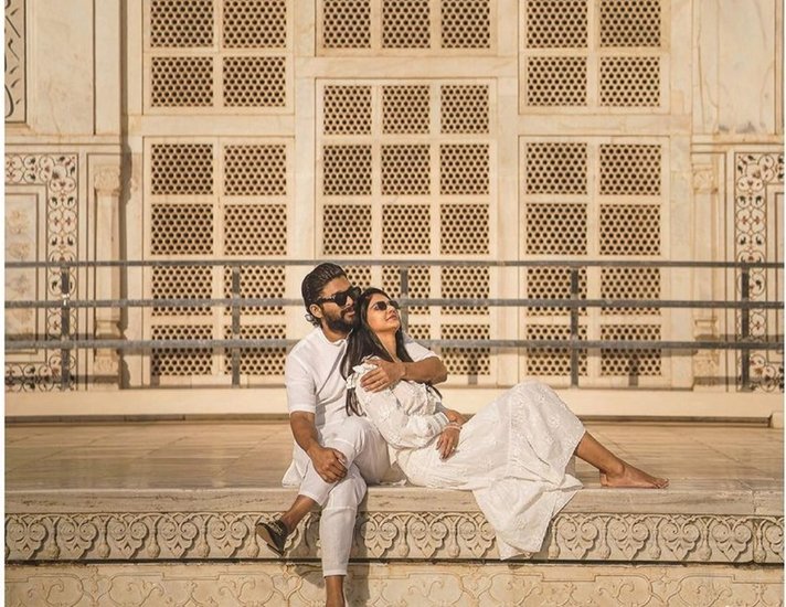 इसकी जानकारी उन्होंने अपने दोस्त को दी। उनके दोस्त ने उन्हें स्नेहा का नंबर दिया और मैसेज करने को कहा।&nbsp;