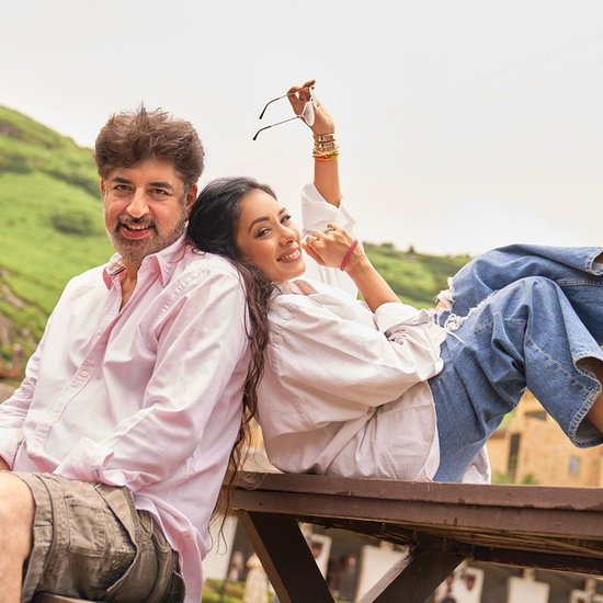 अश्विन अमेरिका की एक इंश्योरेंस कंपनी में वाइस प्रेसिडेंट के पद पर कार्यरत थे। रूपाली से शादी के लिए उन्होंने अपनी नौकरी तक छोड़ दी थी और भारत आ गए थे।