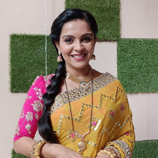 ये रिश्ता क्या कहलाता है में मंजरी का रोल प्ले करने वालीं अमी त्रिवेदी ने बीएससी किया है।&nbsp;