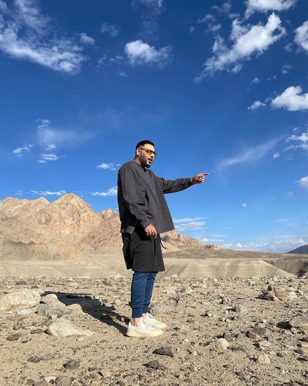 रफ्तार के फोटो शेयर करने के बाद फैंस को पता चला था कि बादशाह की शादी हो चुकी है और वो भी पांच साल पहले। कपल ने इस शादी को छुपा कर रखा था।&nbsp;&nbsp;(Photo: Badshah Instagram)