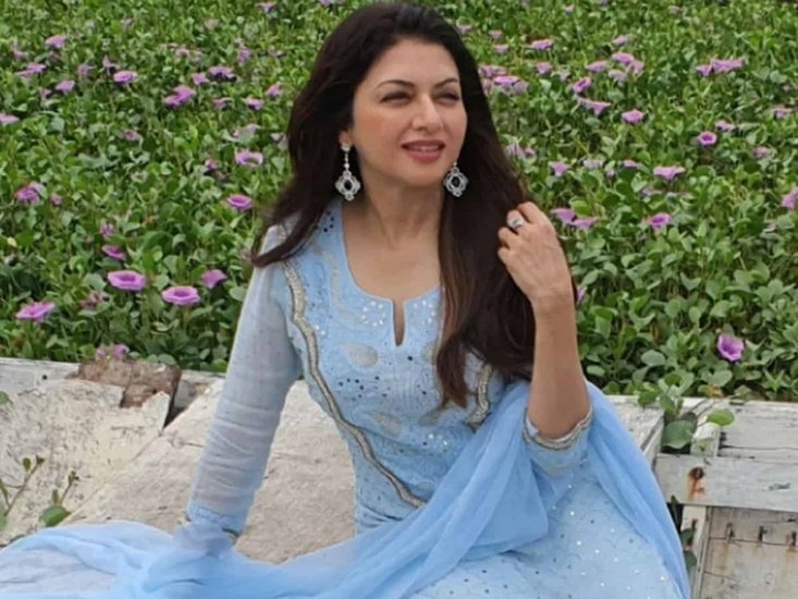 बकौल भाग्यश्री उनके सास ससुर को उनका देर तक शूटिंग करना या घर से बाहर रहना थोड़ा खटकता था। वो चाहते थे कि वह घर संभालने में ध्यान दें।