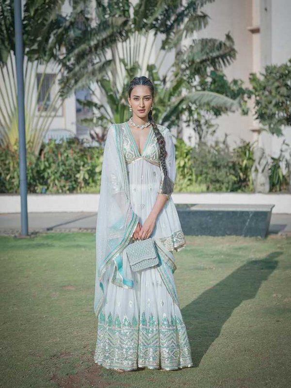 ERICA FERNANDES IN SHARARA STYLE LOOK