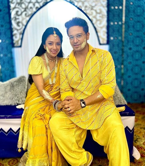 बता दें कि हाल ही में शो में अनुपमा और अनुज की शादी हुई है जिसका शो के फैंस को बेसब्री से इंतजार था। 