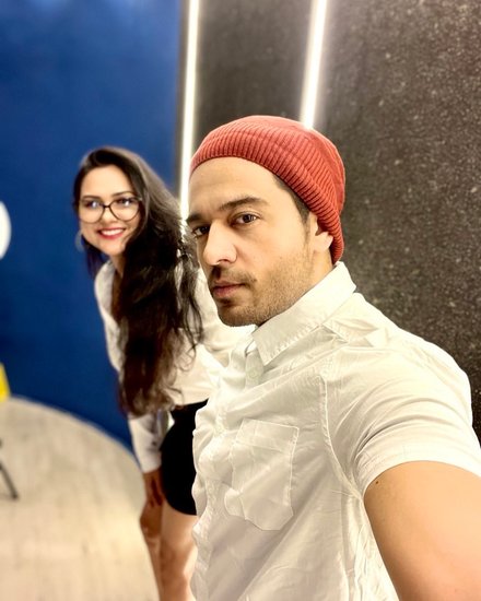 गौरव कई मौकों पर कह चुके हैं कि वह अकांक्षा के सपोर्ट की बदौलत ही यहां तक पहुंचे हैं। वह उन्हें हर चीज के लिए मोटिवेट करती रहती हैं। (All Photos: Gaurav Khanna Instagram)