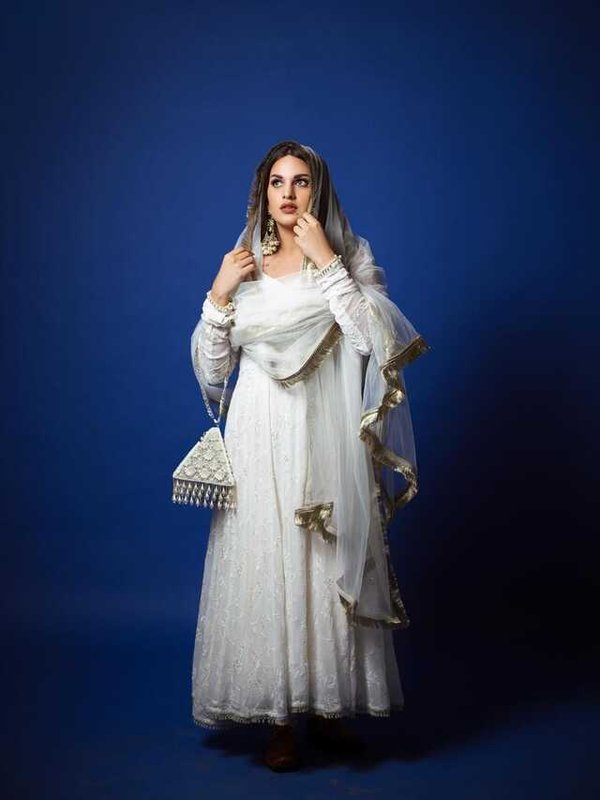 HIMANSHI KHURANA IN EID LOOK