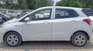 second hand car । Hyundai Grand i10 । hatchback car