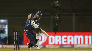 IPL 2022 RCB Vs GT Watch Video Matthew Wade dressing room helmet bat