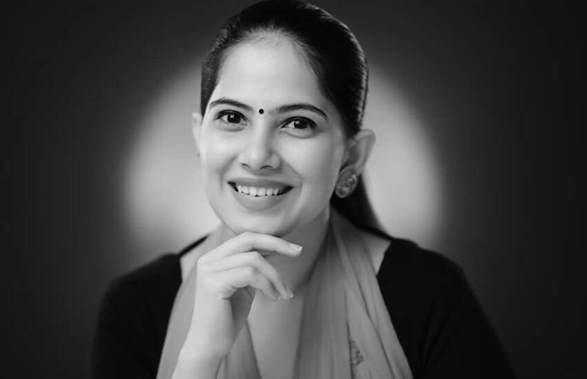 जया किशोरी के यूट्यूब चैनल पर एक वीडियो मौजूद है जिसमें वह बता रही हैं कि किस तरह से शादी के बाद पति पत्नी अपने रिश्ते को मजबूत रख सकते हैं।