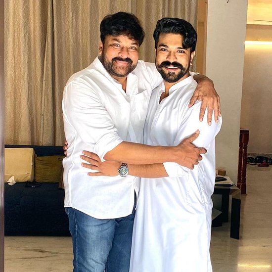 Ram Charan: RRR में राम चरण ने अपनी एक्टिंग से पूरे देश को झूमने पर मजबूर किया है। राम चरण साउथ सुपरस्टार चिरंजीवी के बेटे हैं। चिरंजीवी ने कई बॉलीवुड फिल्मों में भी काम किया है।