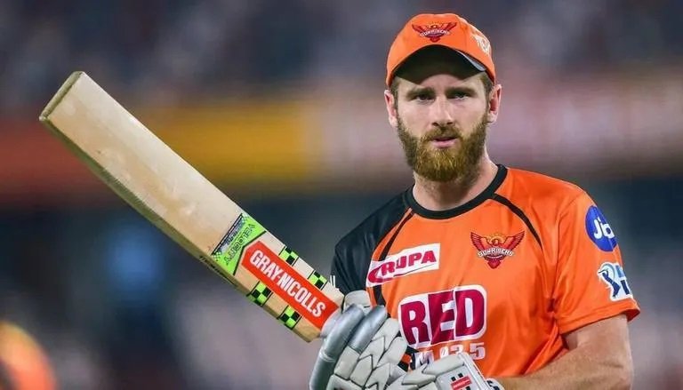 2018 में हैदराबाद की टीम से केन विलियमसन ने 17 मैच में 735 रन बनाकर यह कैप जीती थी। 