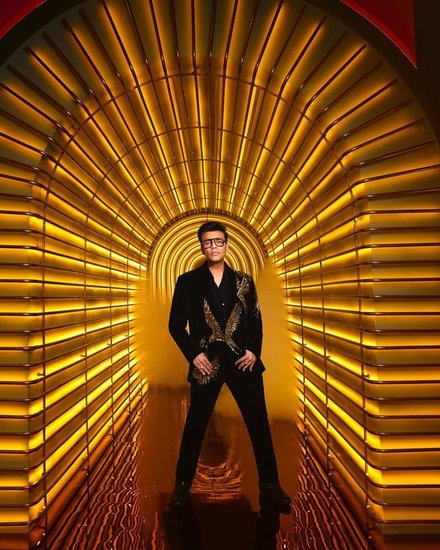 बता दें कि कुछ दिन पहले जब करण जौहर ने यह कहा था कि इस शाे का अगला सीजन नहीं आएगा, तो यह ट्रेंड करने लगा था।