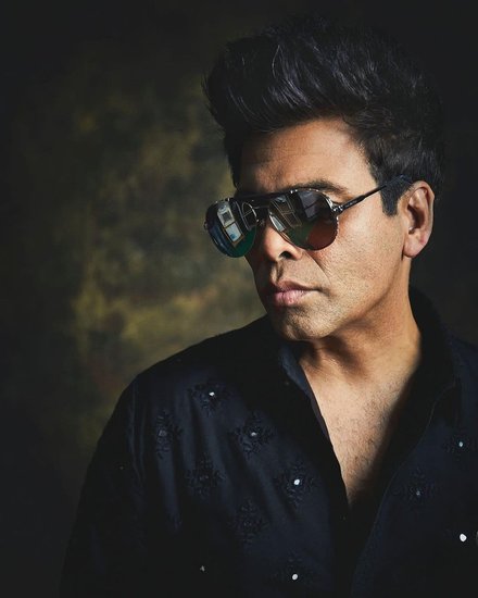 लेकिन कई सालों तक ये सिलसिला चलने के बाद टूट गया। करण जौहर ने फिल्मों के नाम दूसरे अक्षरों से भी रखने शुरू किये।