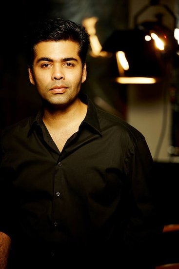 Karan Johar Birthday: करण जौहर 50 साल के हो गए हैं। बॉलीवुड के सबसे ज्यादा चर्चित हस्तियों में शुमार करण जौहर खुद कबूल कर चुके हैं कि वह गे हैं। अपनी बायोग्राफी में करण जौहर ने साफ लिखा है कि उनकी सेक्शुअल ओरिएंटेशन क्या है। करण जौहर ने एक बार सबके सामने कबूल किया था कि अक्षय कुमार (Akshay Kumar) की पत्नी और एक्ट्रेस ट्विंकल खन्ना (Twinkle Khanna) इकलौती ऐसी महिला हैं जिनसे उन्हें इश्क हुआ था।