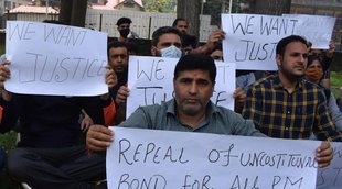 Kashmiri Pandit community|Kashmiri Pandit community protest|Kashmiri Pandits