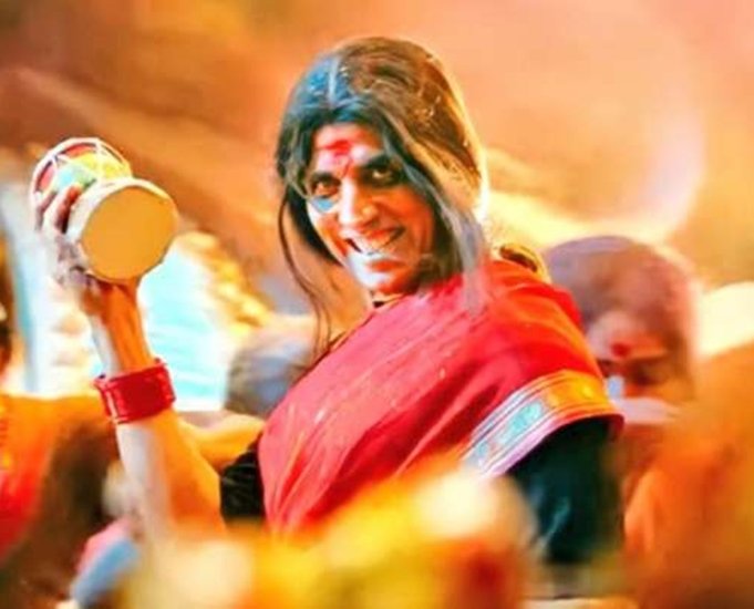 अक्षय कुमार की फिल्म लक्ष्मी साउथ की फिल्म कंचना का हिंदी रीमेक है। कंचना 2011 में आई थी जिसका बजट 7 करोड़ था लेकिन लक्ष्मी का बजट इससे कई गुणा ज्यादा था। 