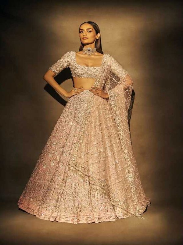 MANUSHI CHILLAR IN PINK LEHENGA - ROYAL PHOTOSHOOT