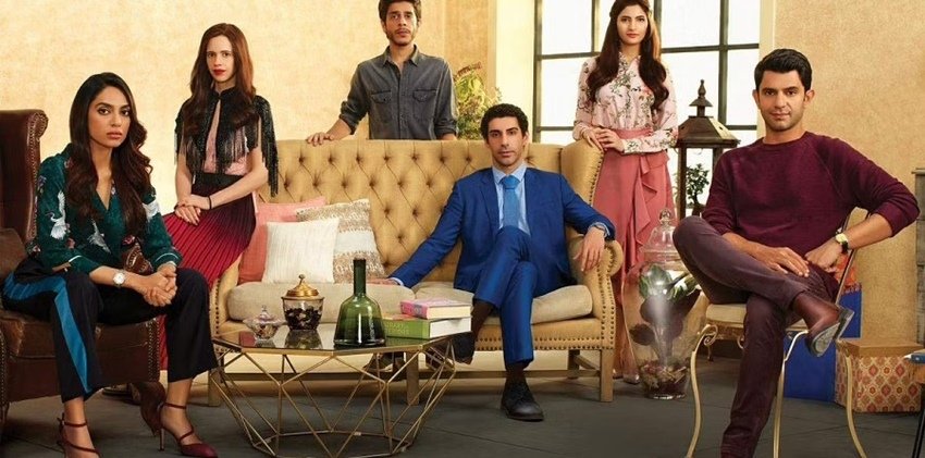 मेड इन हेवन सीरीज को भी काफी पसंद किया गया है और इस फिल्म के लिए इतने बड़े सेट व कास्ट ली गई थी कि इसे बनाने में 100 करोड़ का खर्चा आया था।