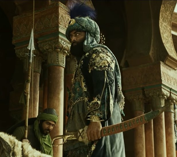 अपकमिंग फिल्म पृथ्वीराज में मानव विज मोहम्मद गौरी के रूप में कुछ इस तरह के दिखाई दे रहे हैं।